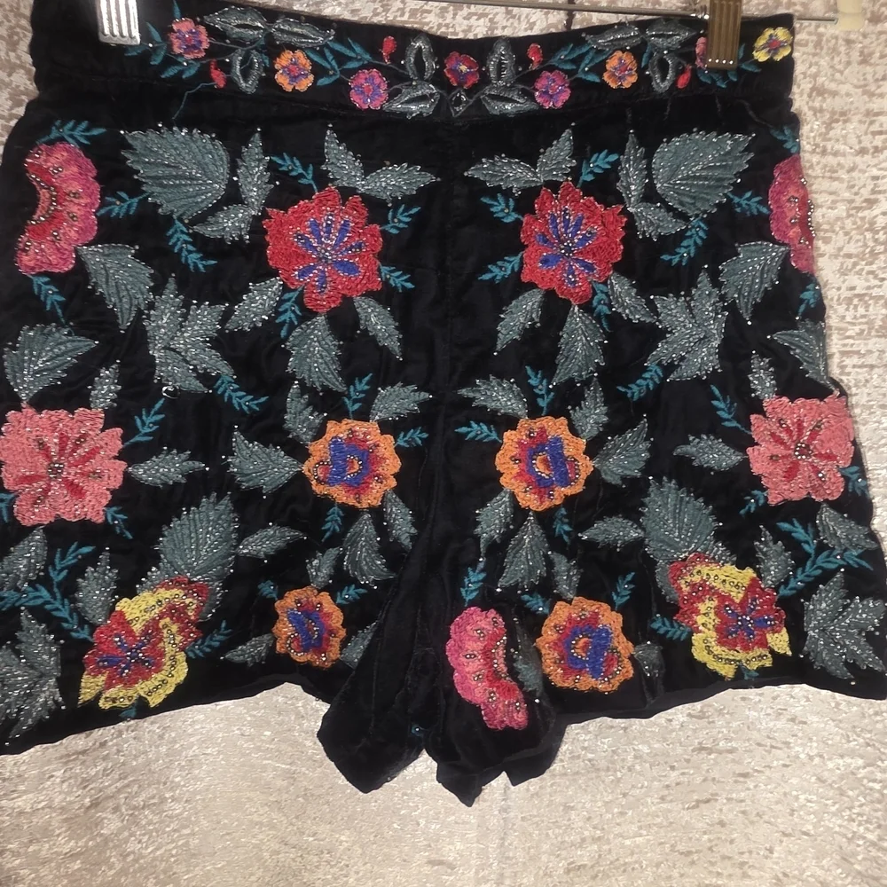 Zara Terez stylish black